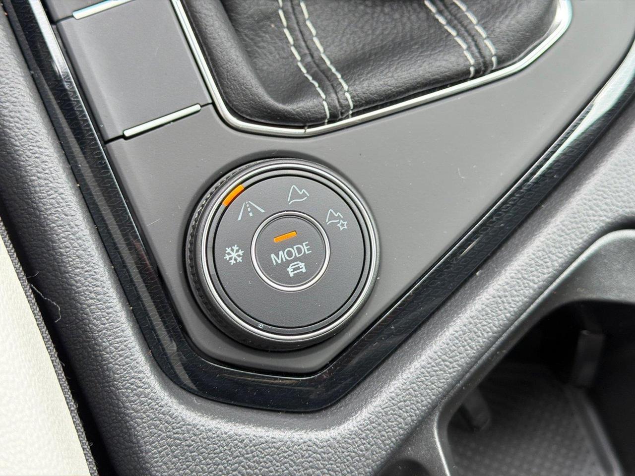2027 Volkswagen Taos SE Hagerstown MD