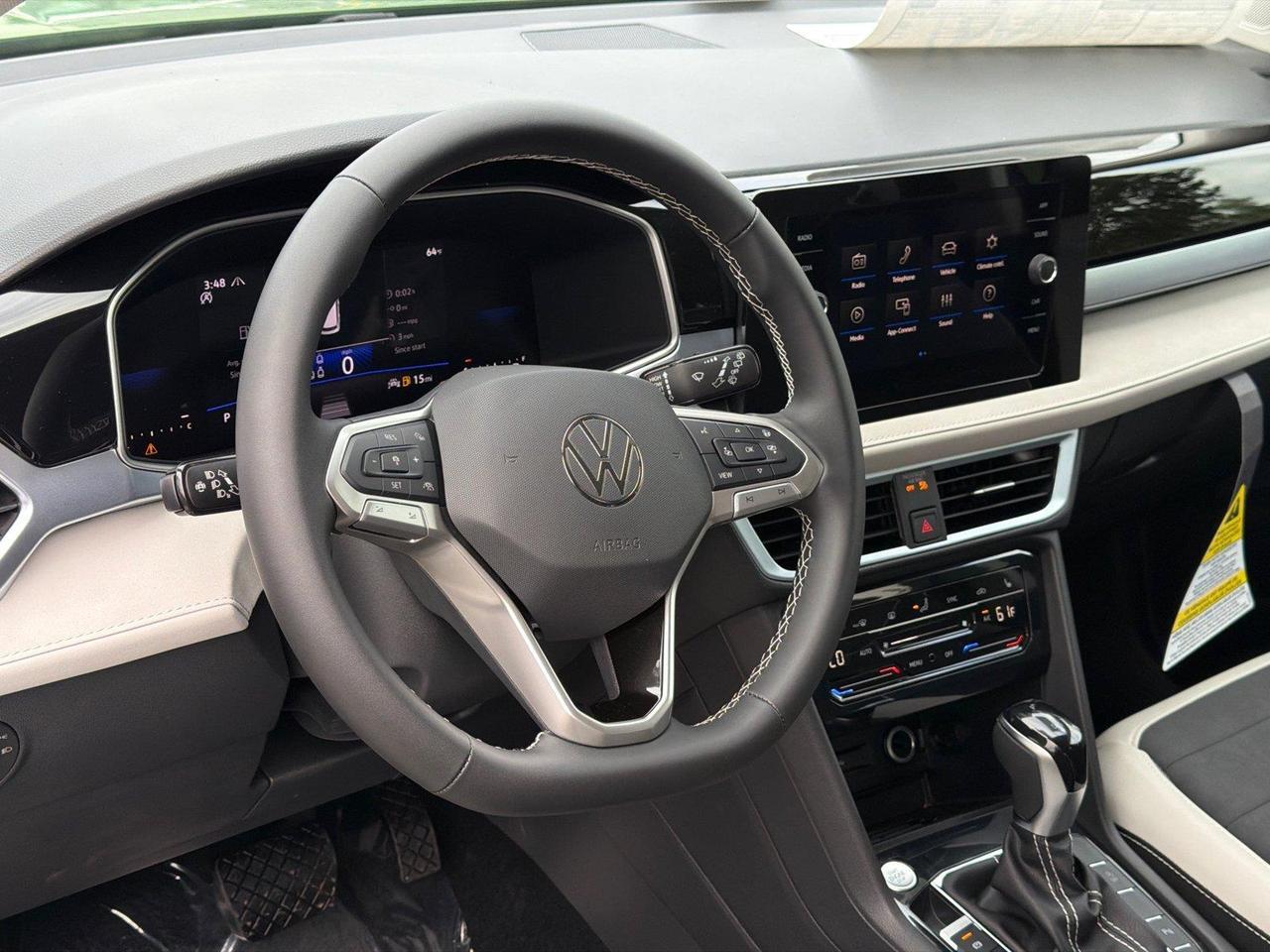 2027 Volkswagen Taos SE Hagerstown MD