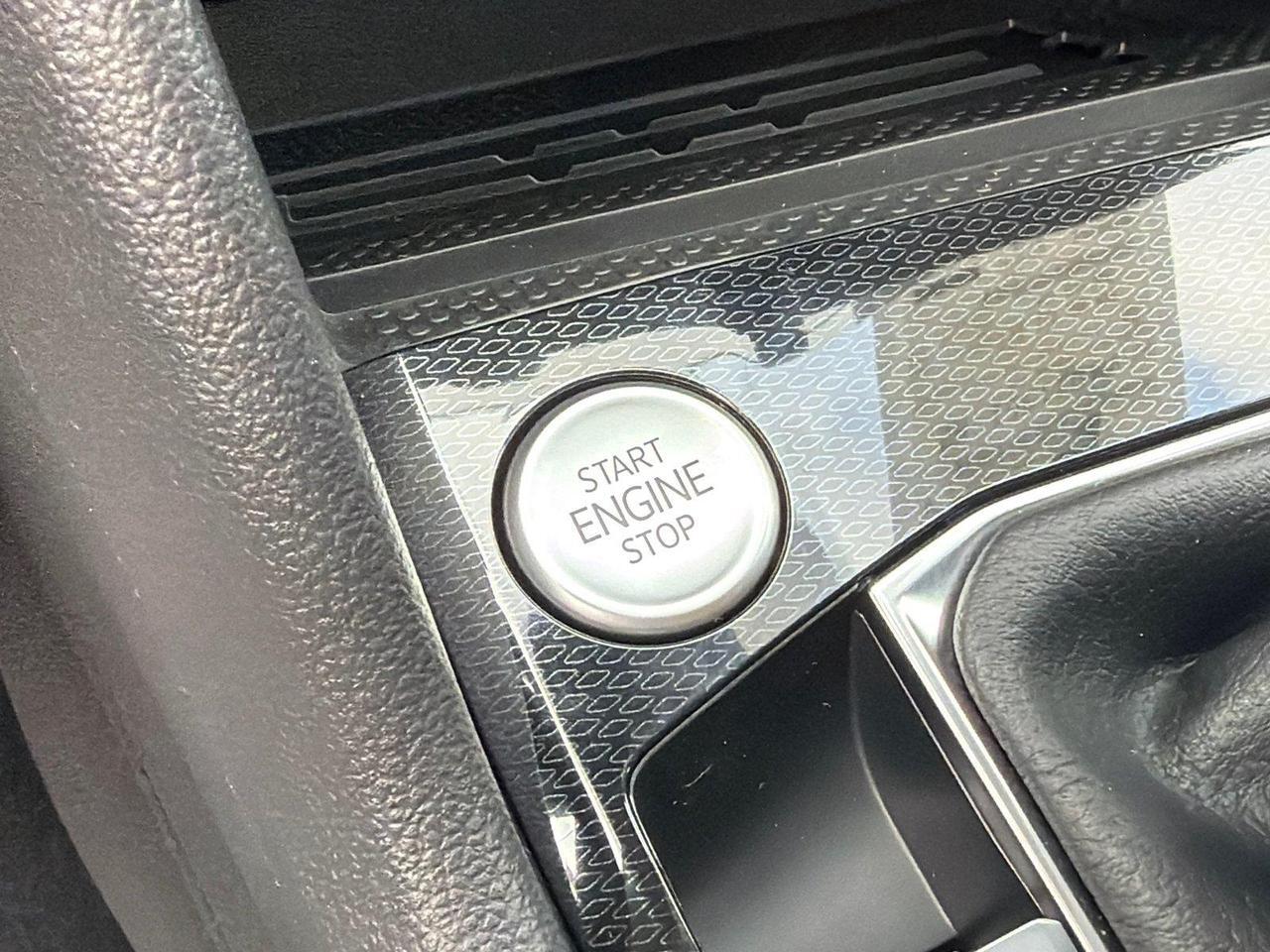 2027 Volkswagen Taos SE Hagerstown MD