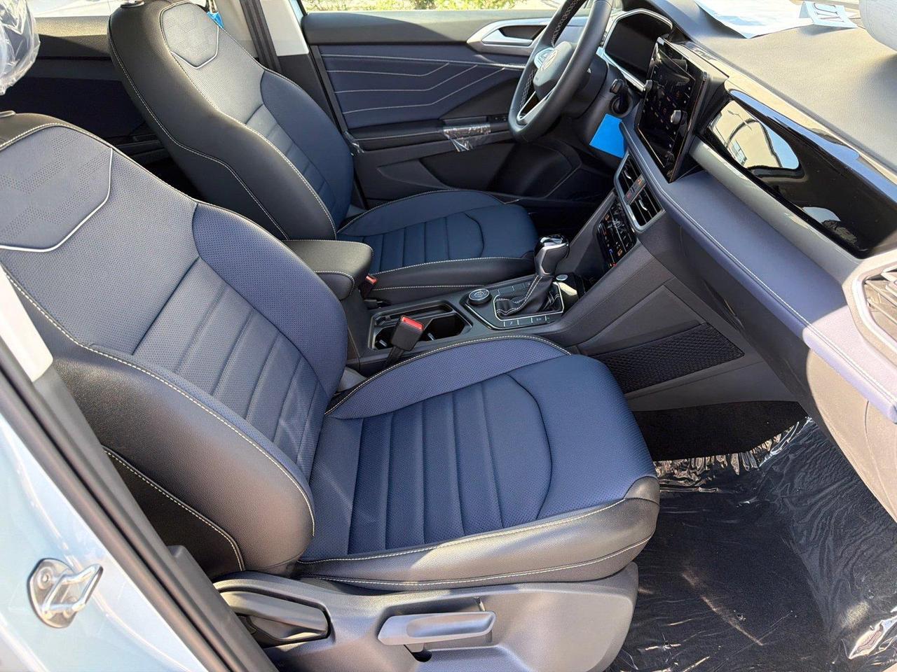 2027 Volkswagen Taos SEL Hagerstown MD