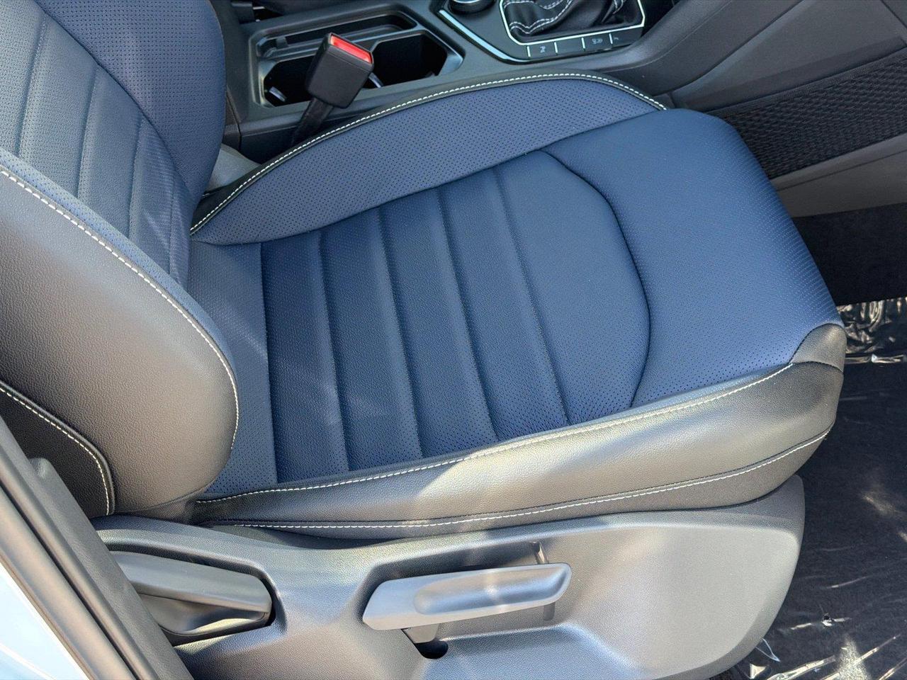 2027 Volkswagen Taos SEL Hagerstown MD