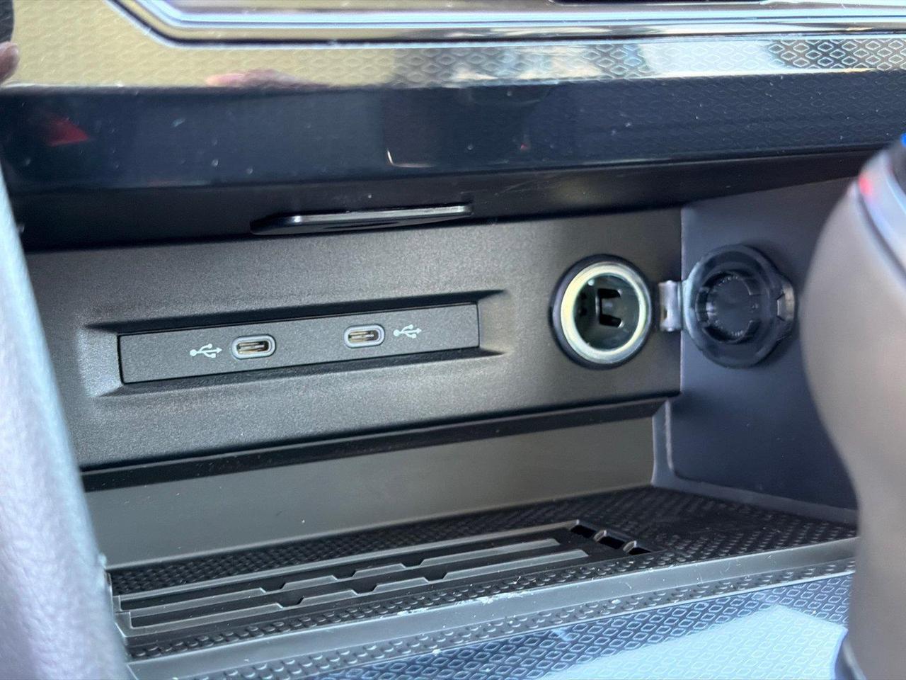 2027 Volkswagen Taos SEL Hagerstown MD