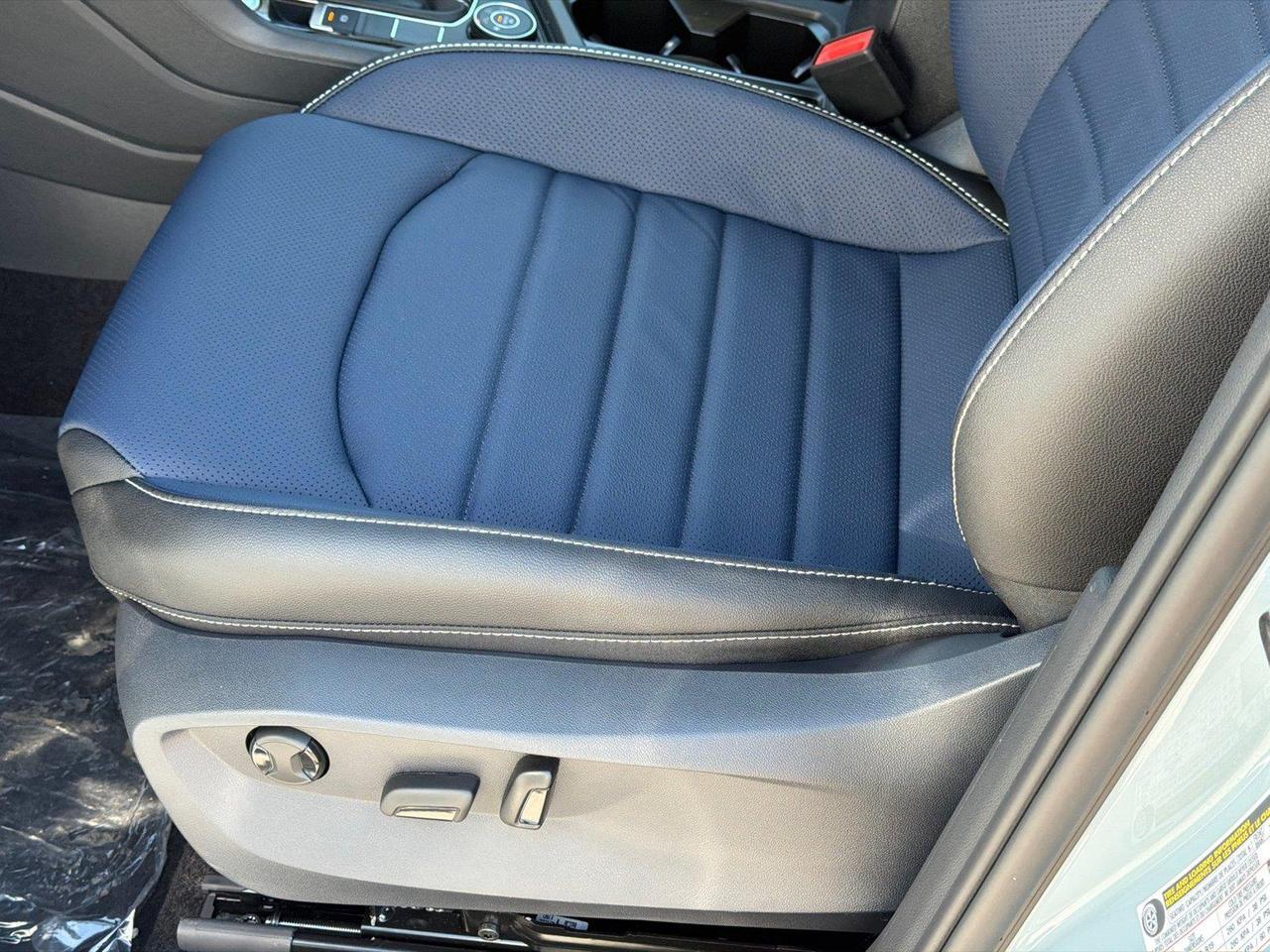 2027 Volkswagen Taos SEL Hagerstown MD