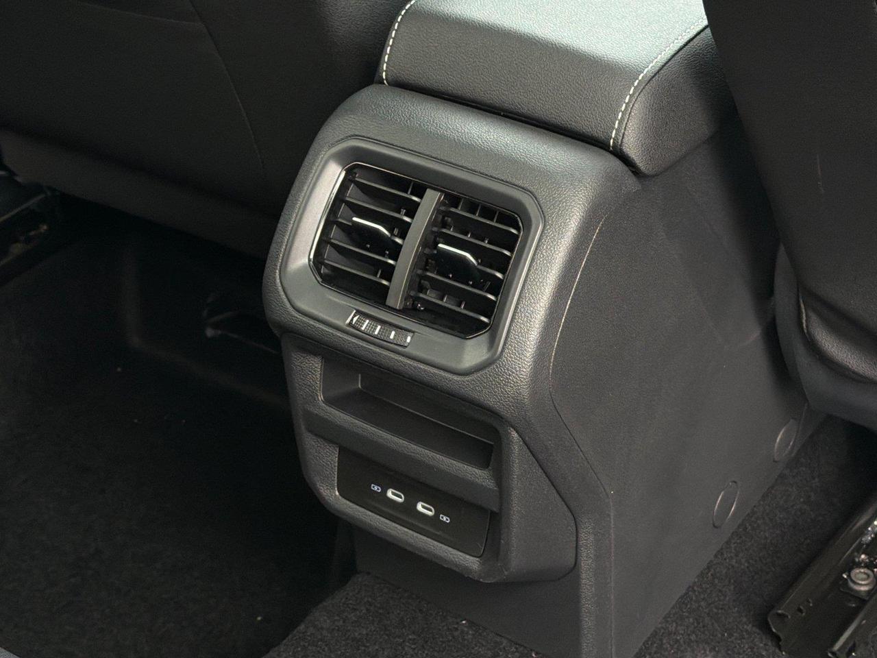 2027 Volkswagen Taos SEL Hagerstown MD