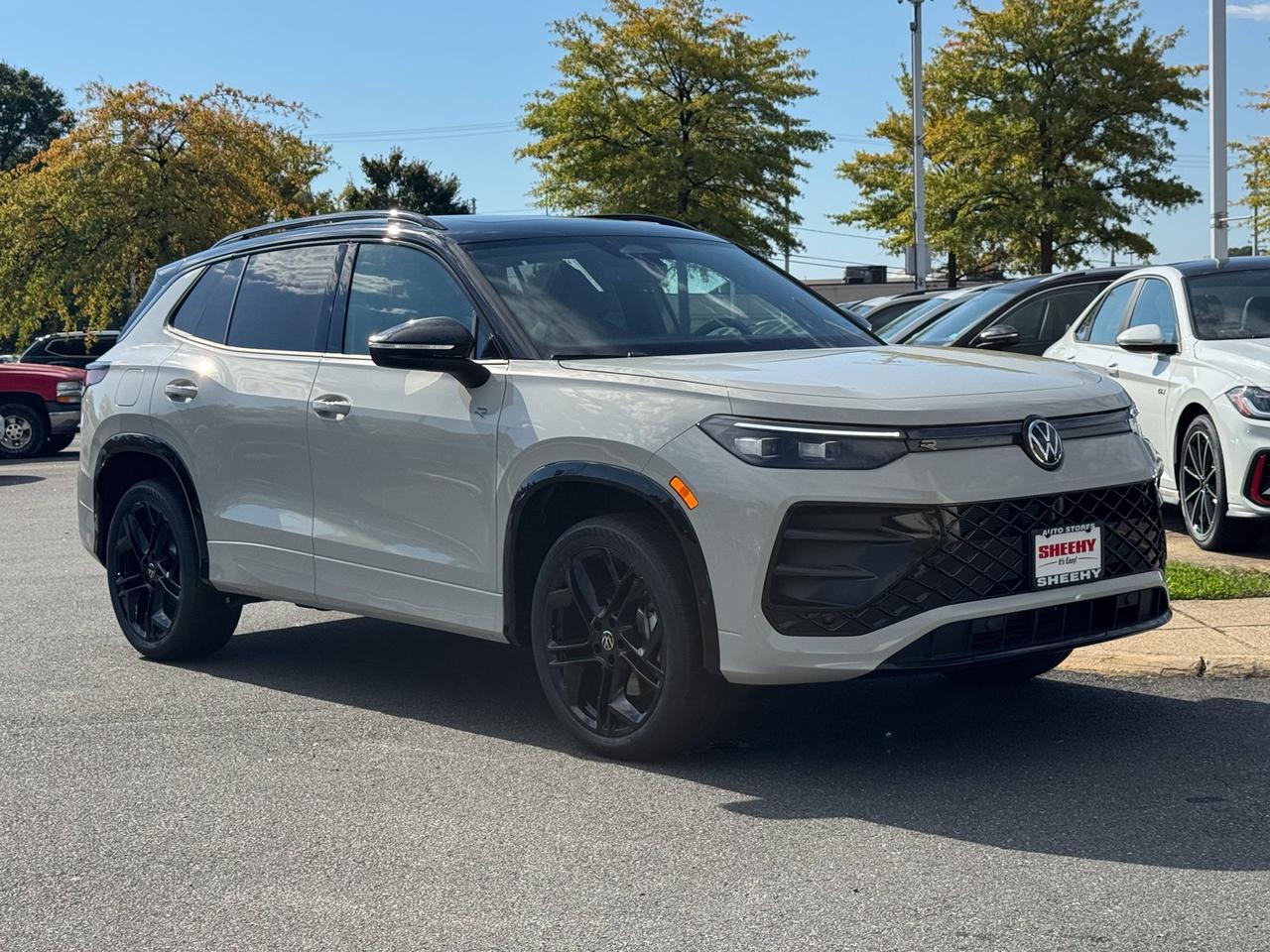 2027 Volkswagen Tiguan SE R-Line Black