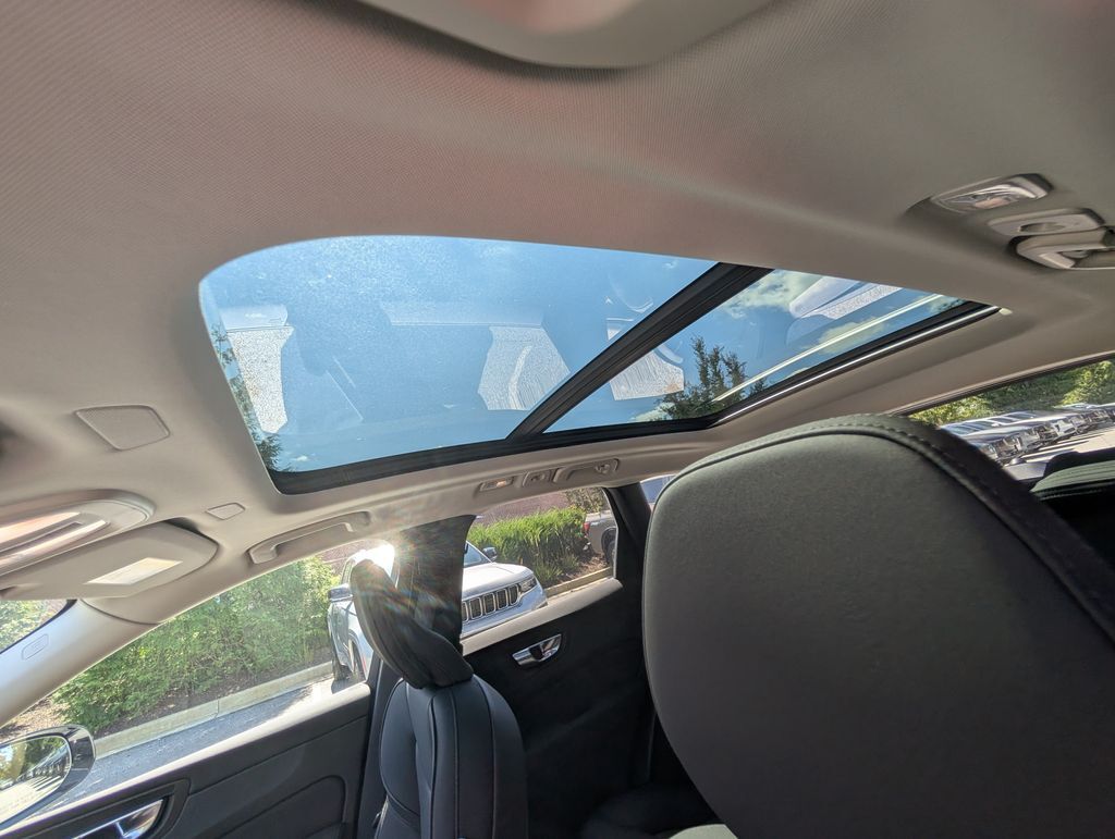2027 Volvo XC60 B5 Core Hunt Valley MD
