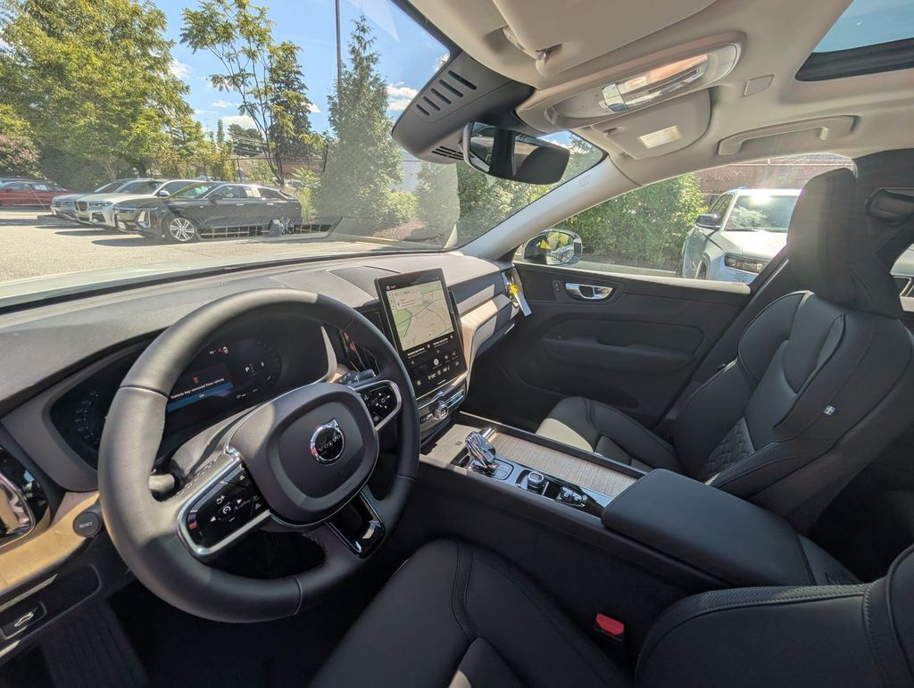 2027 Volvo XC60 B5 Core Hunt Valley MD