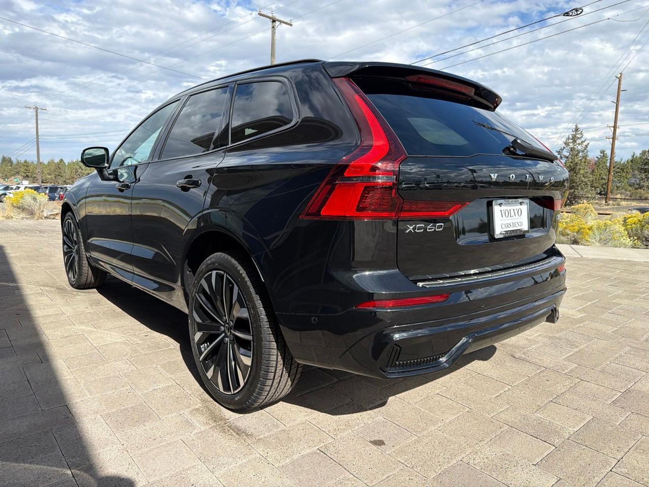 2027 Volvo XC60 B5 Ultra Bend OR