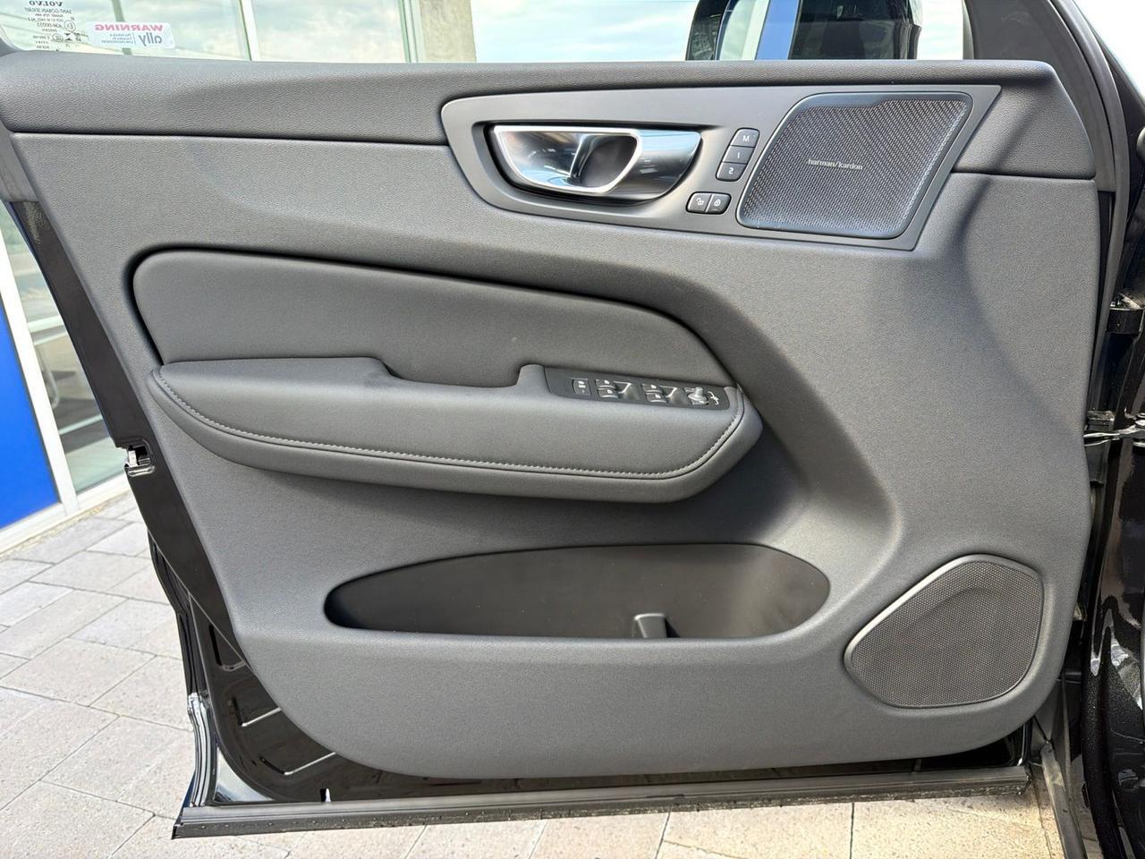 2027 Volvo XC60 B5 Ultra Bend OR