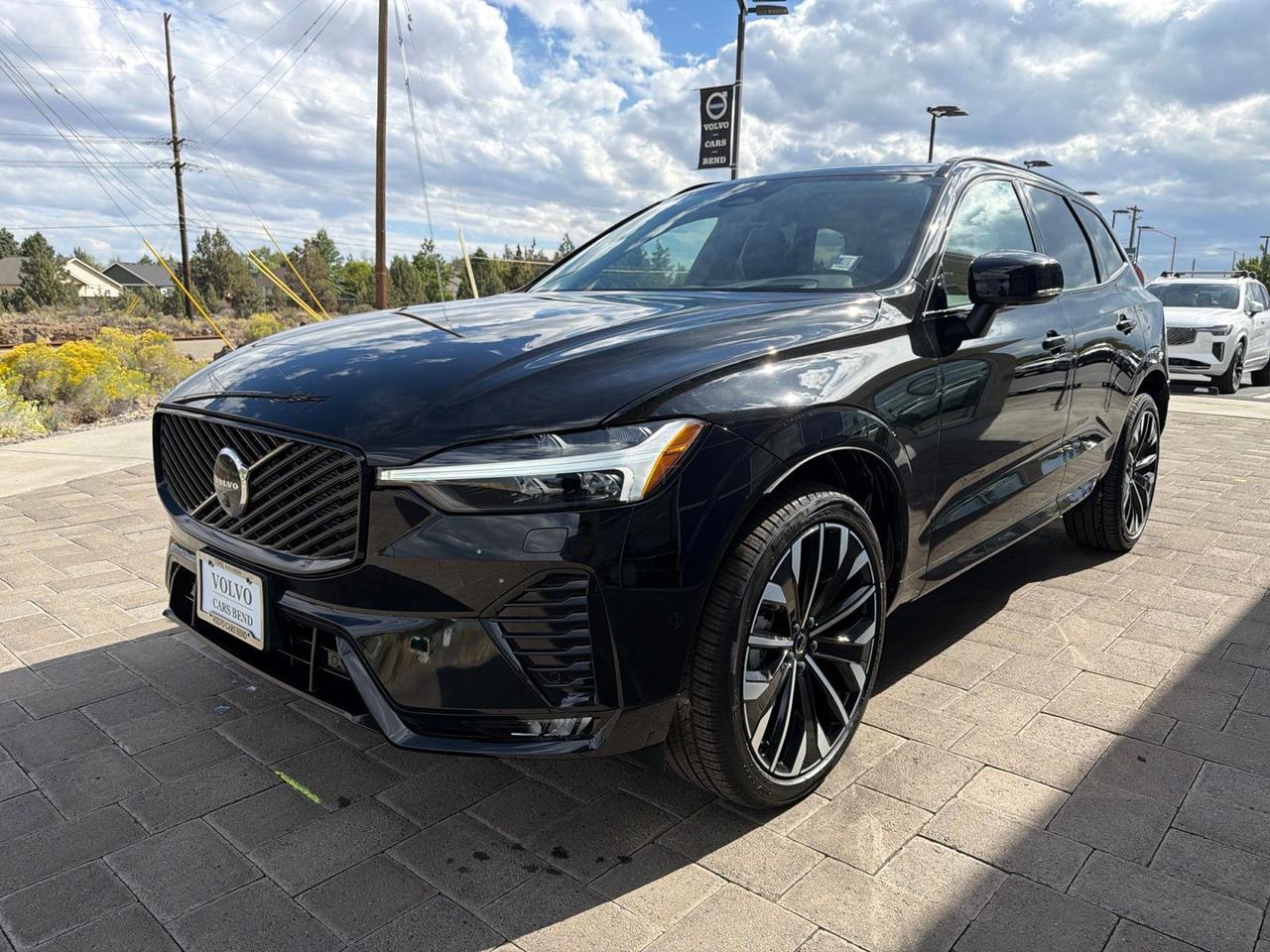2027 Volvo XC60 B5 Ultra Bend OR