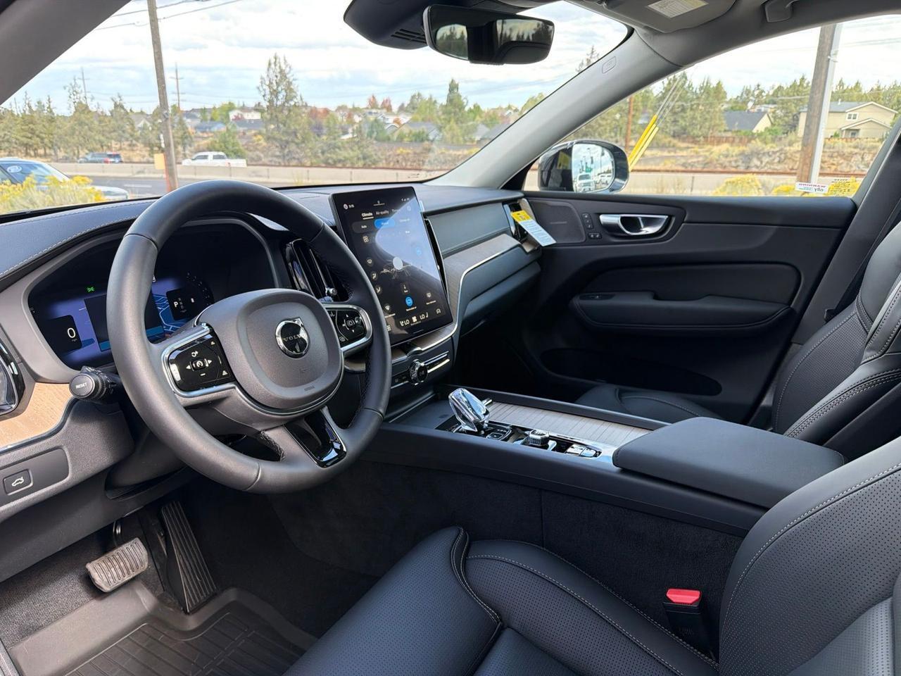 2027 Volvo XC60 B5 Ultra Bend OR
