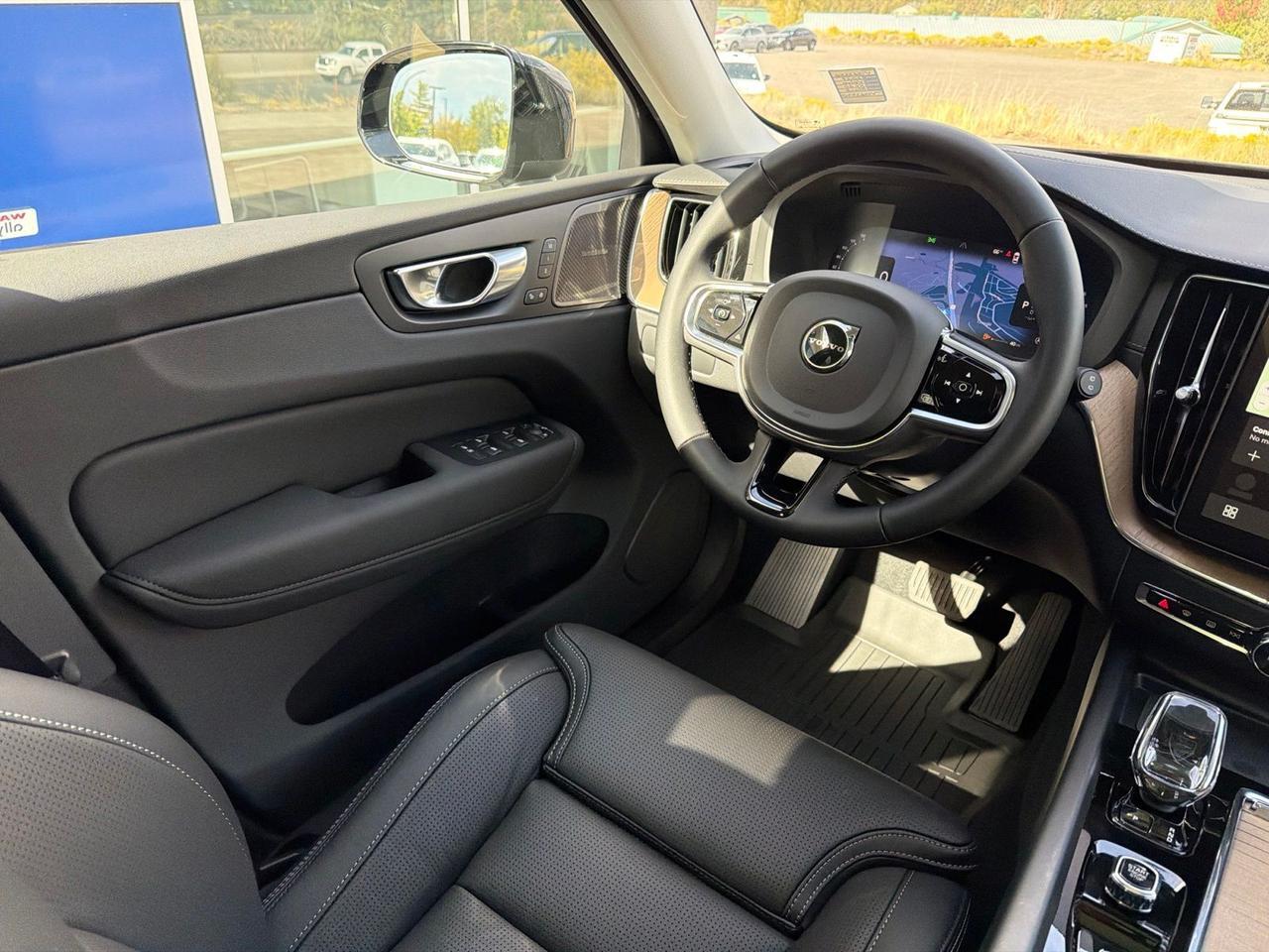 2027 Volvo XC60 B5 Ultra Bend OR