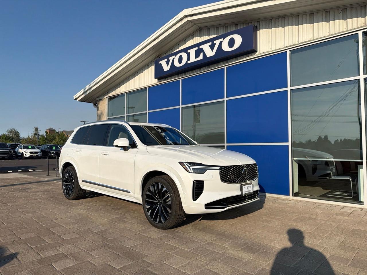 2027 Volvo XC60 B5 Ultra