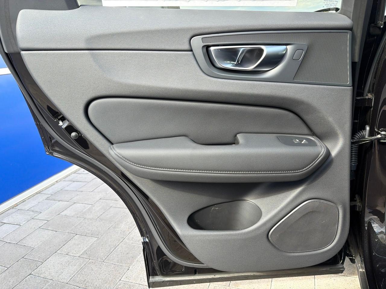 2027 Volvo XC60 B5 Ultra Bend OR