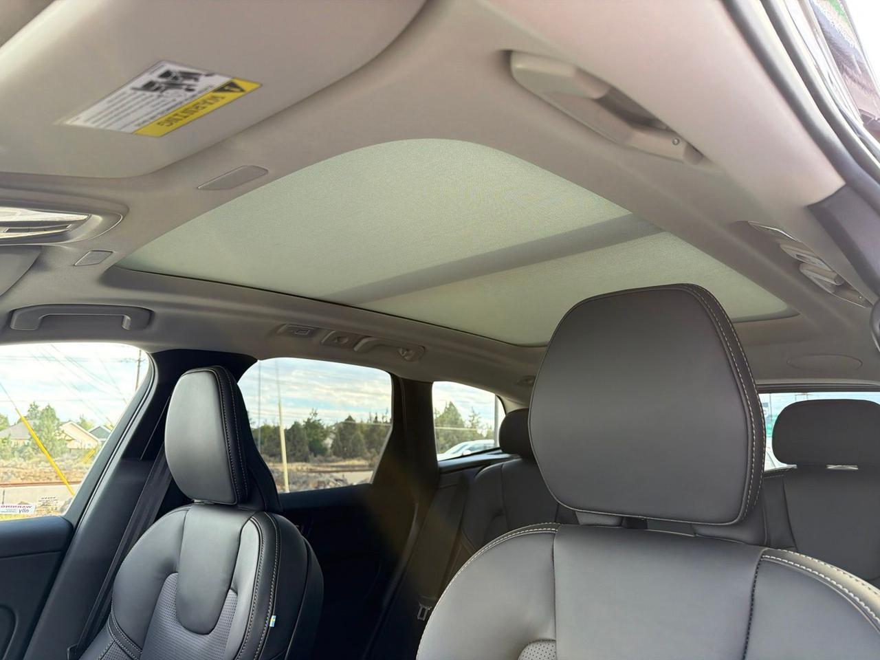 2027 Volvo XC60 B5 Ultra Bend OR