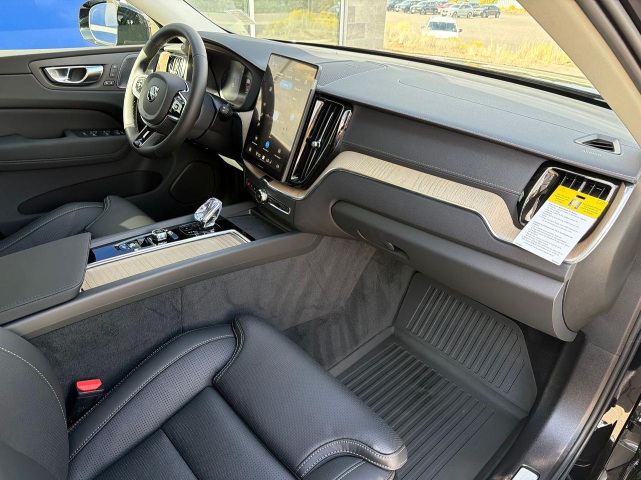 2027 Volvo XC60 B5 Ultra Bend OR