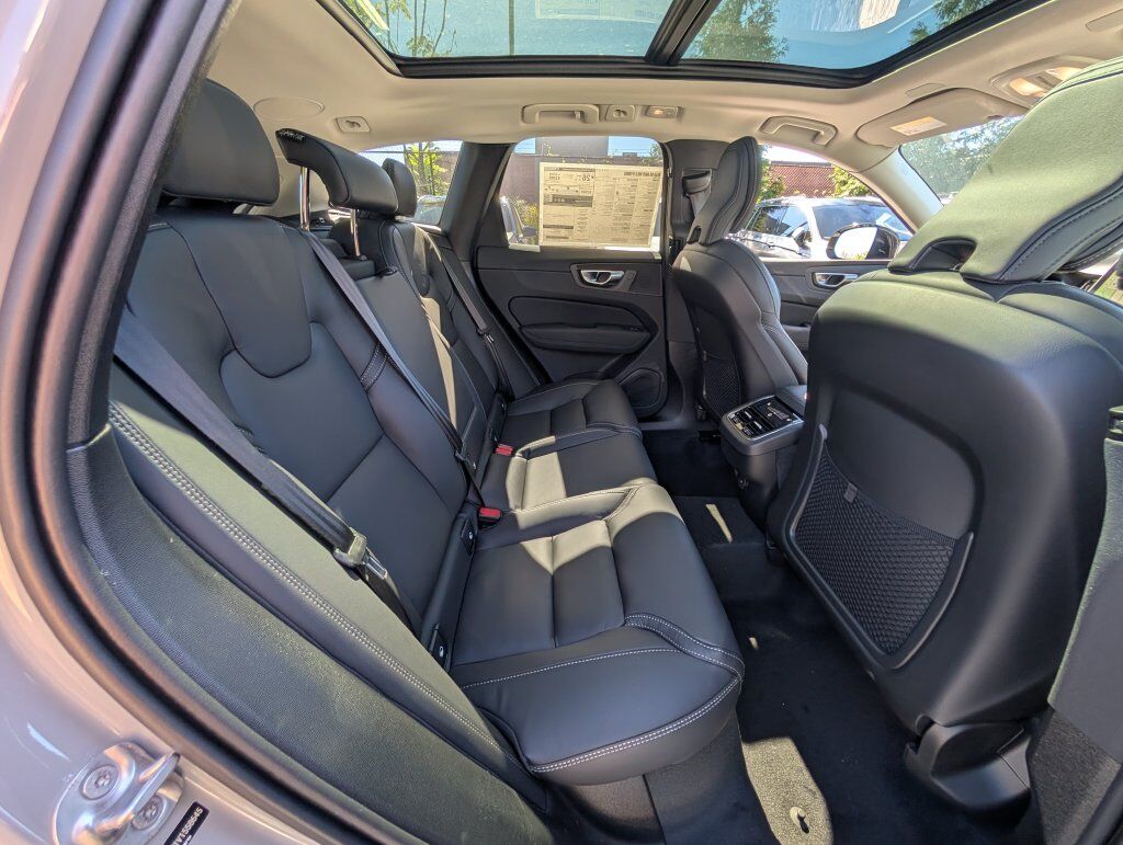 2027 Volvo XC60 B5 Ultra Hunt Valley MD