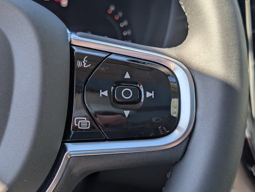 2027 Volvo XC60 B5 Ultra Hunt Valley MD