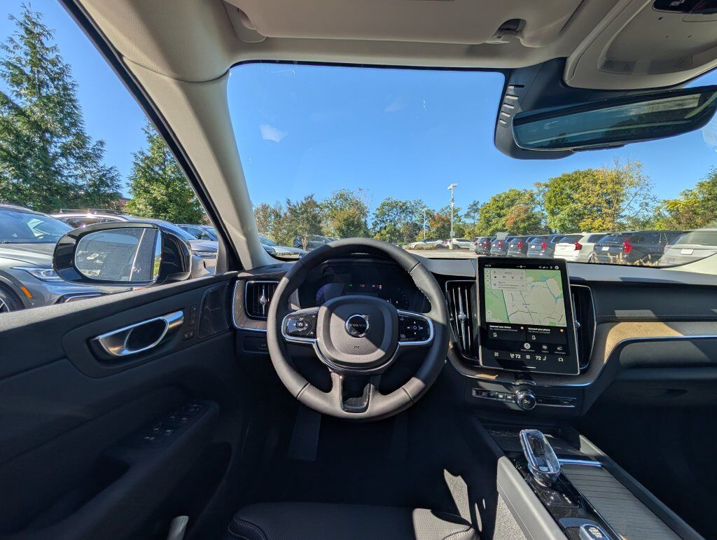 2027 Volvo XC60 B5 Ultra Hunt Valley MD