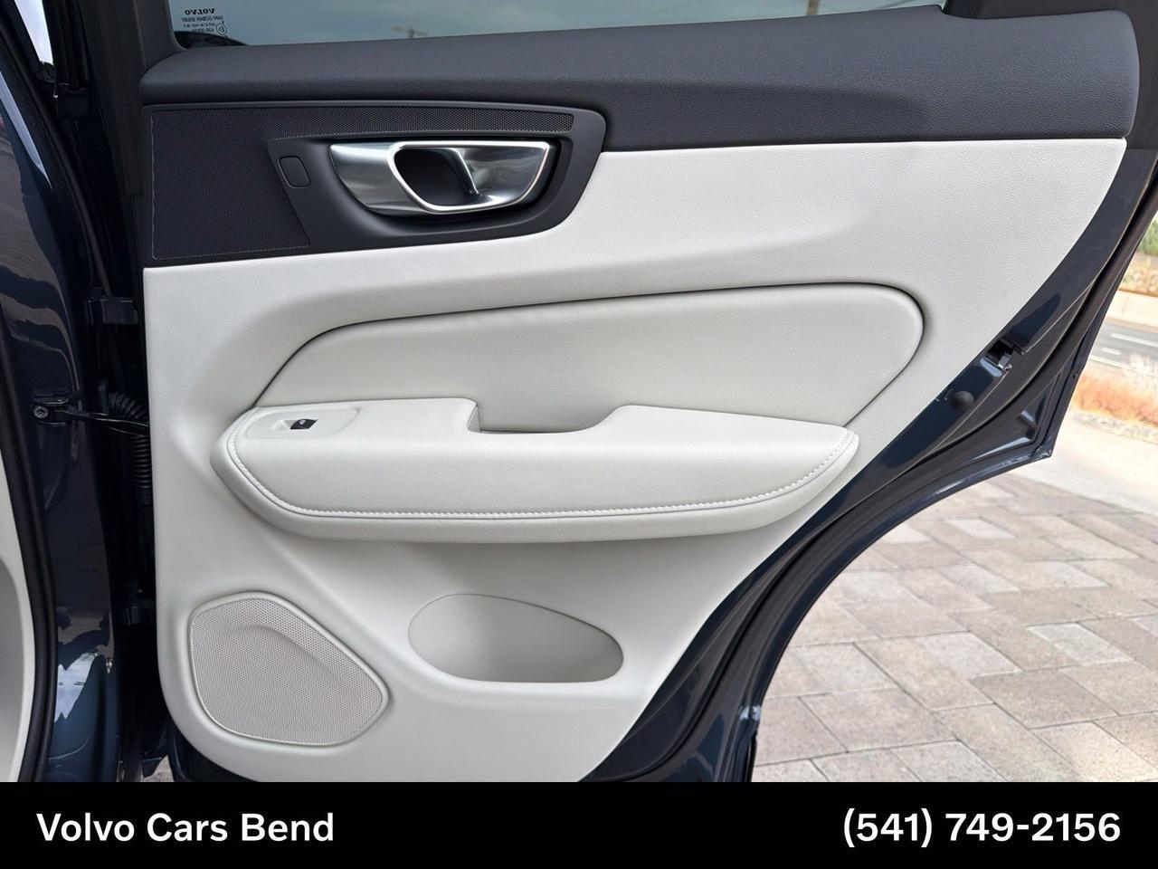 2027 Volvo XC60 Plug-In Hybrid T8 Ultra Bend OR
