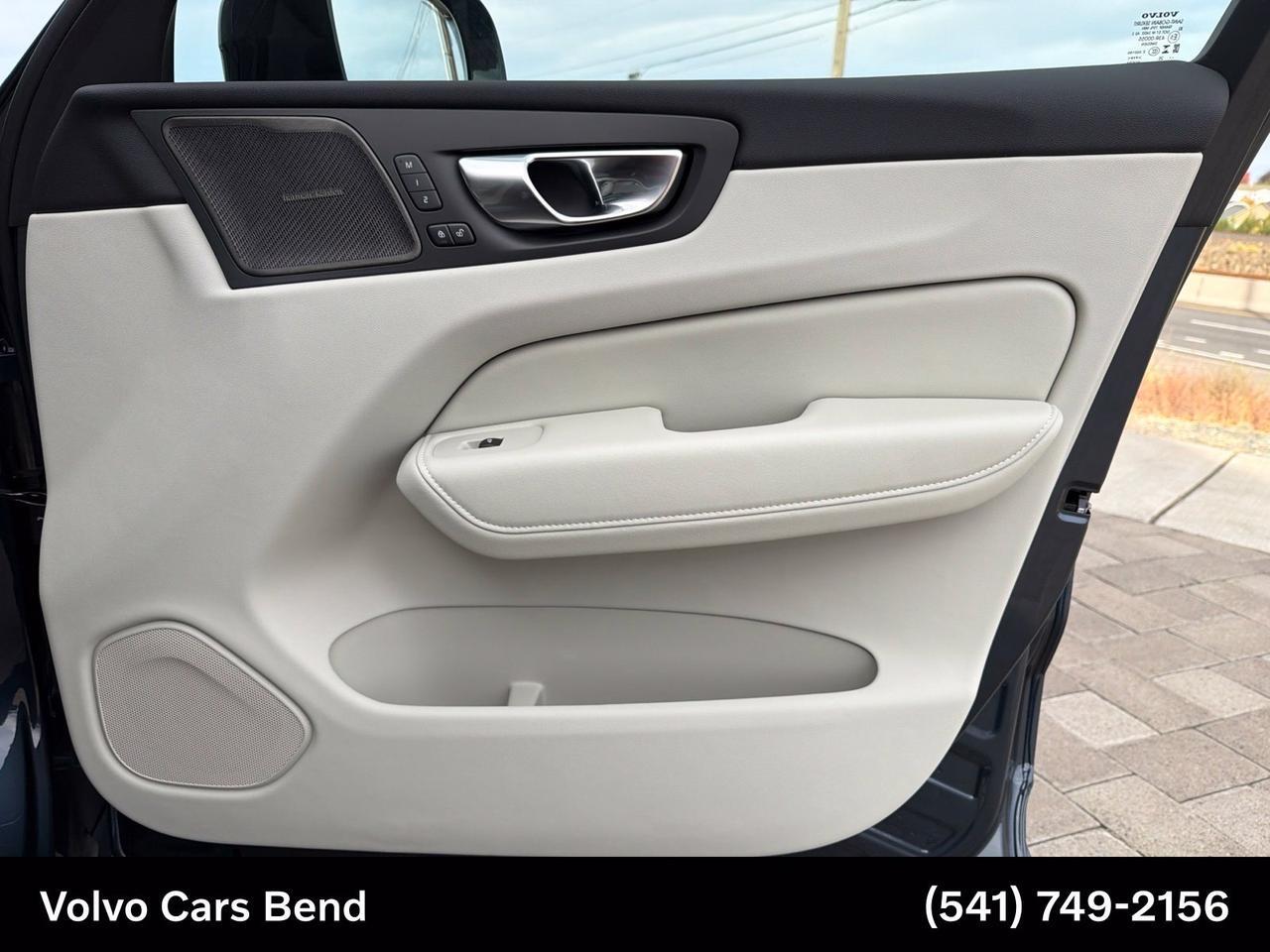 2027 Volvo XC60 Plug-In Hybrid T8 Ultra Bend OR
