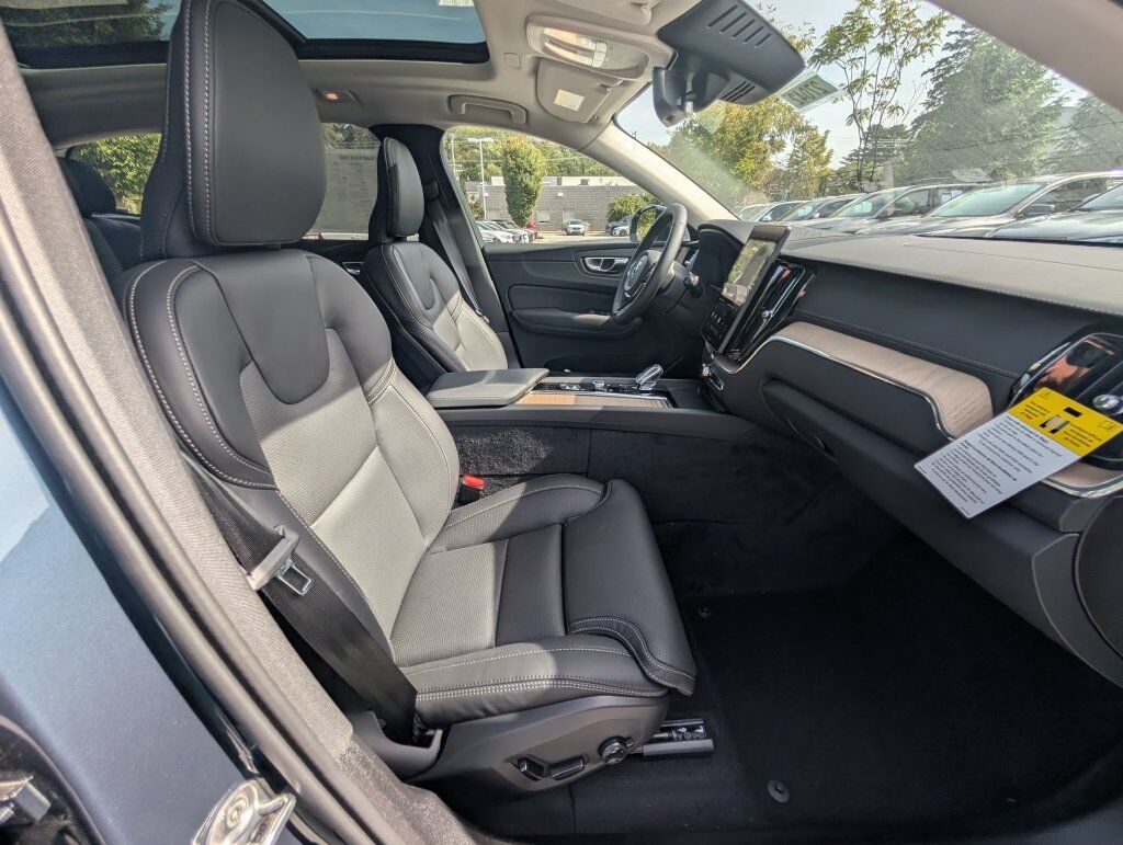 2027 Volvo XC60 Plug-In Hybrid T8 Ultra Hunt Valley MD