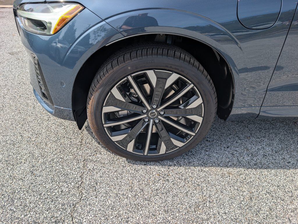 2027 Volvo XC60 Plug-In Hybrid T8 Ultra Hunt Valley MD