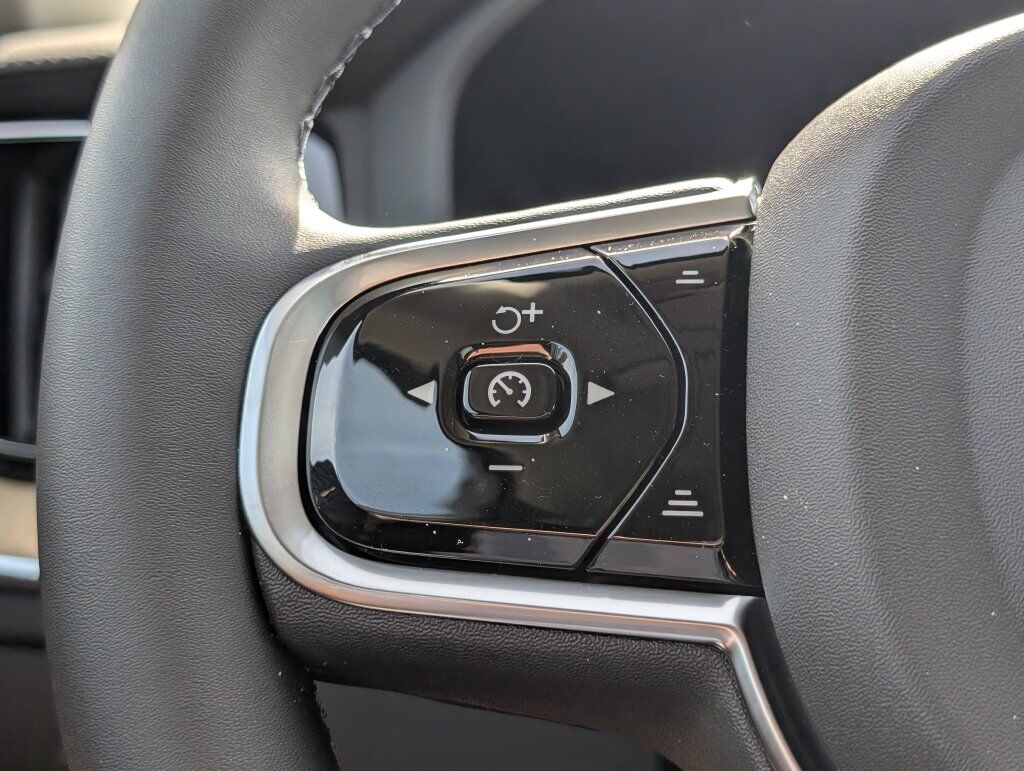 2027 Volvo XC60 Plug-In Hybrid T8 Ultra Hunt Valley MD