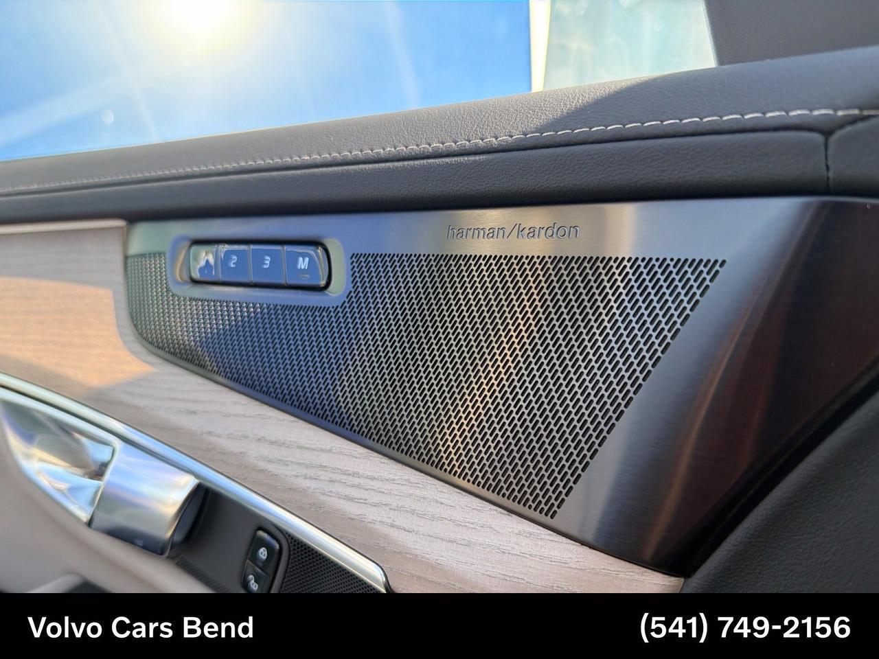 2027 Volvo XC90 B6 Plus 7-Seater Bend OR