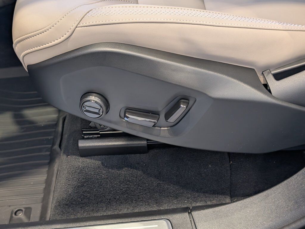 2027 Volvo XC90 B6 Plus 7-Seater Hunt Valley MD