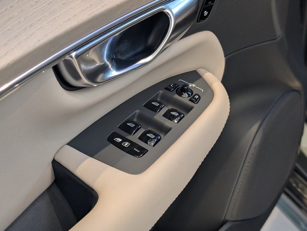 2027 Volvo XC90 B6 Plus 7-Seater Hunt Valley MD