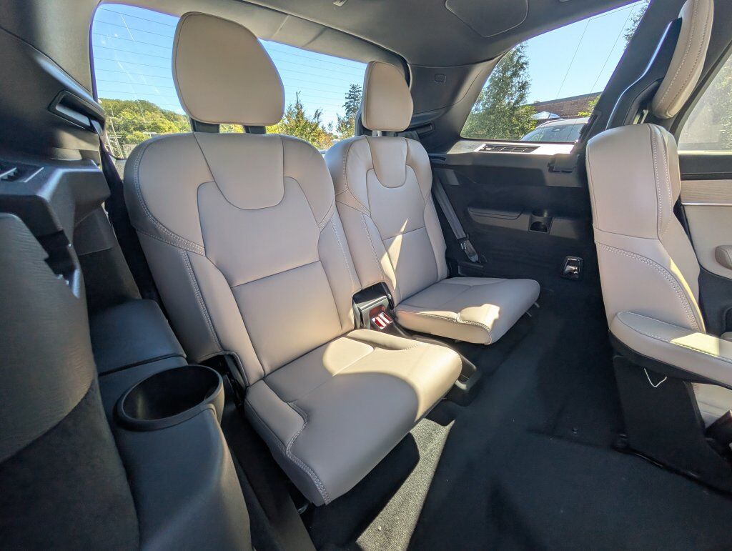 2027 Volvo XC90 B6 Ultra Hunt Valley MD