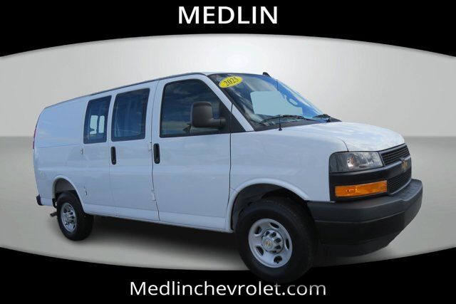 2025 Chevrolet Express Cargo Van RWD 2500 135 Wilson NC