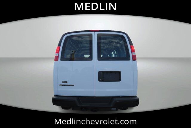 2025 Chevrolet Express Cargo Van RWD 2500 135 Wilson NC