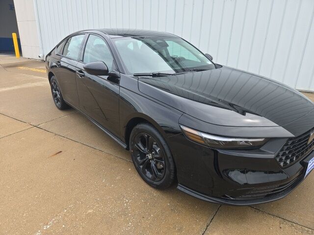 2025 Honda Accord SE West Burlington IA